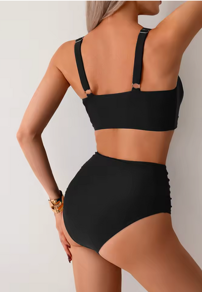 Freya | Bikini mit Twist-Detail & hoher Taille